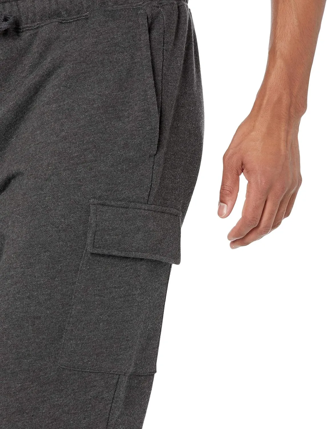 Amazon Essentials Men's Cargo Fleece Jogger Sweatpant with Relaxed Fit