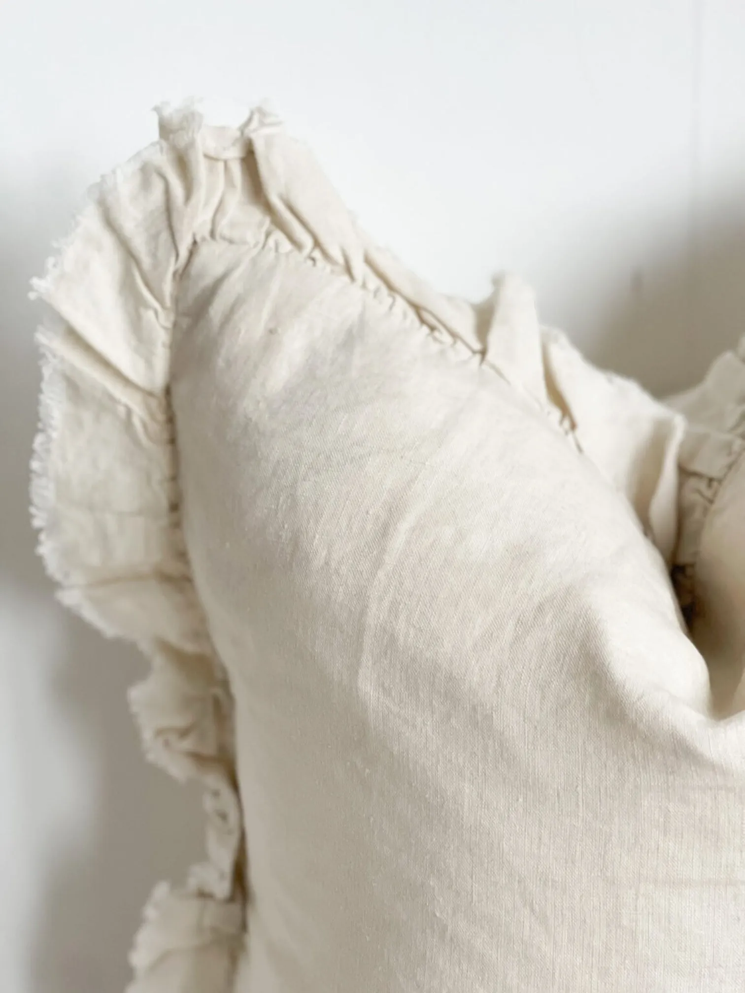 Cream Luxury Linen Ruffled Edge Cushion Cover - 45cm x 45cm