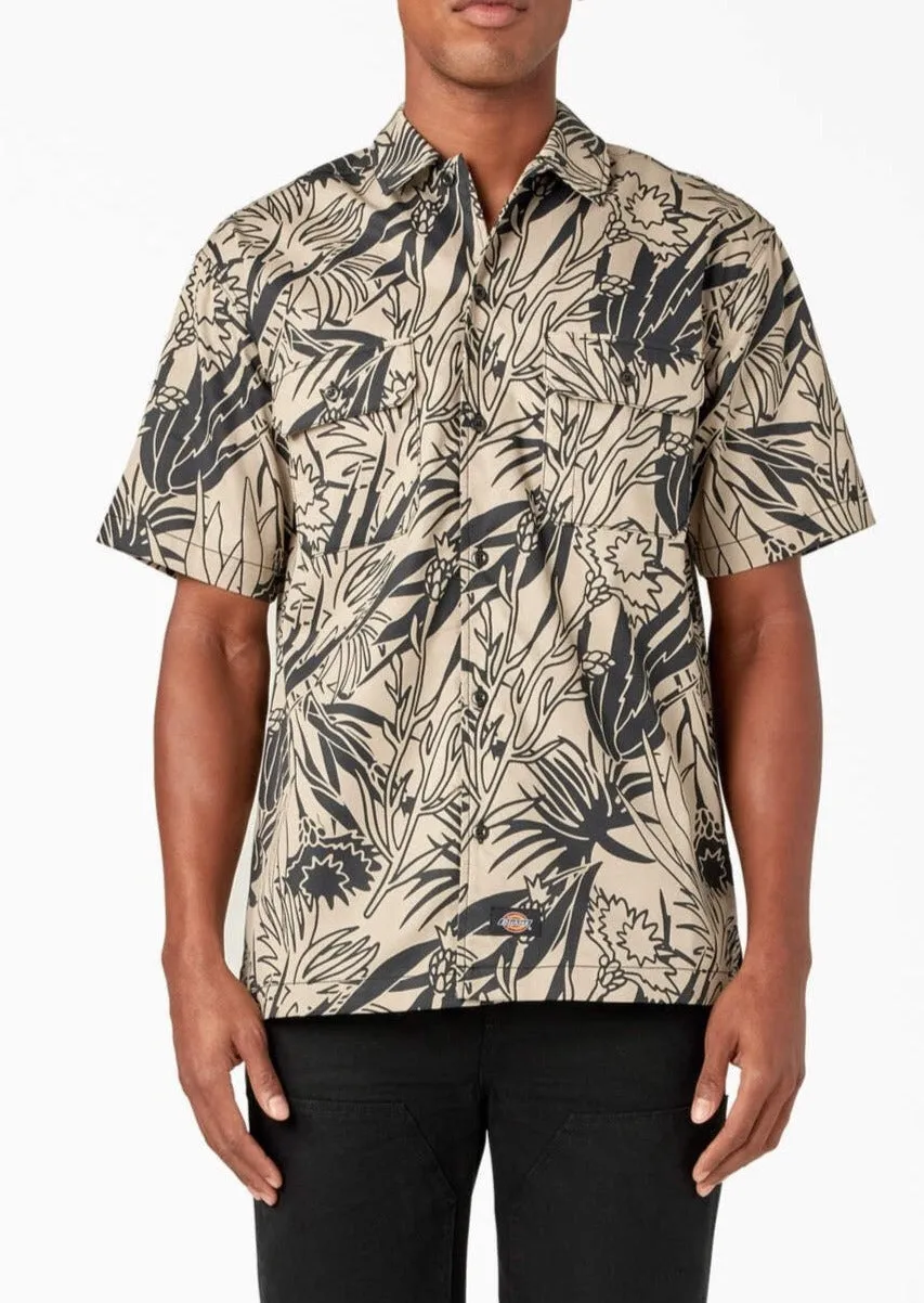Max Meadows Short Sleeve Seasonal Shirt