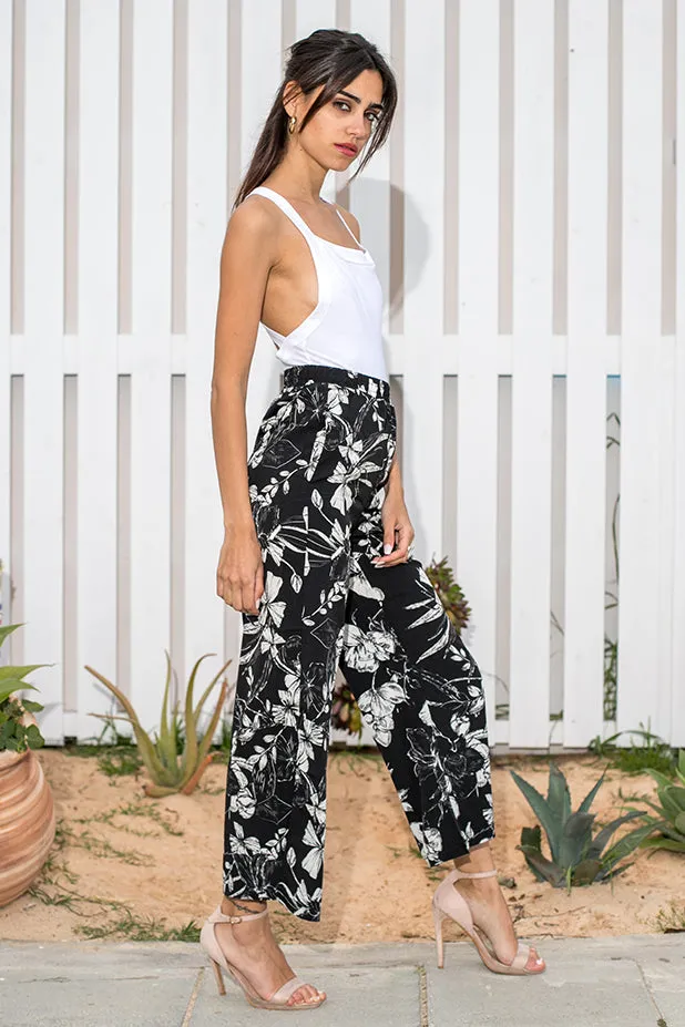 Queencii – Aria High Waist Floral Pants